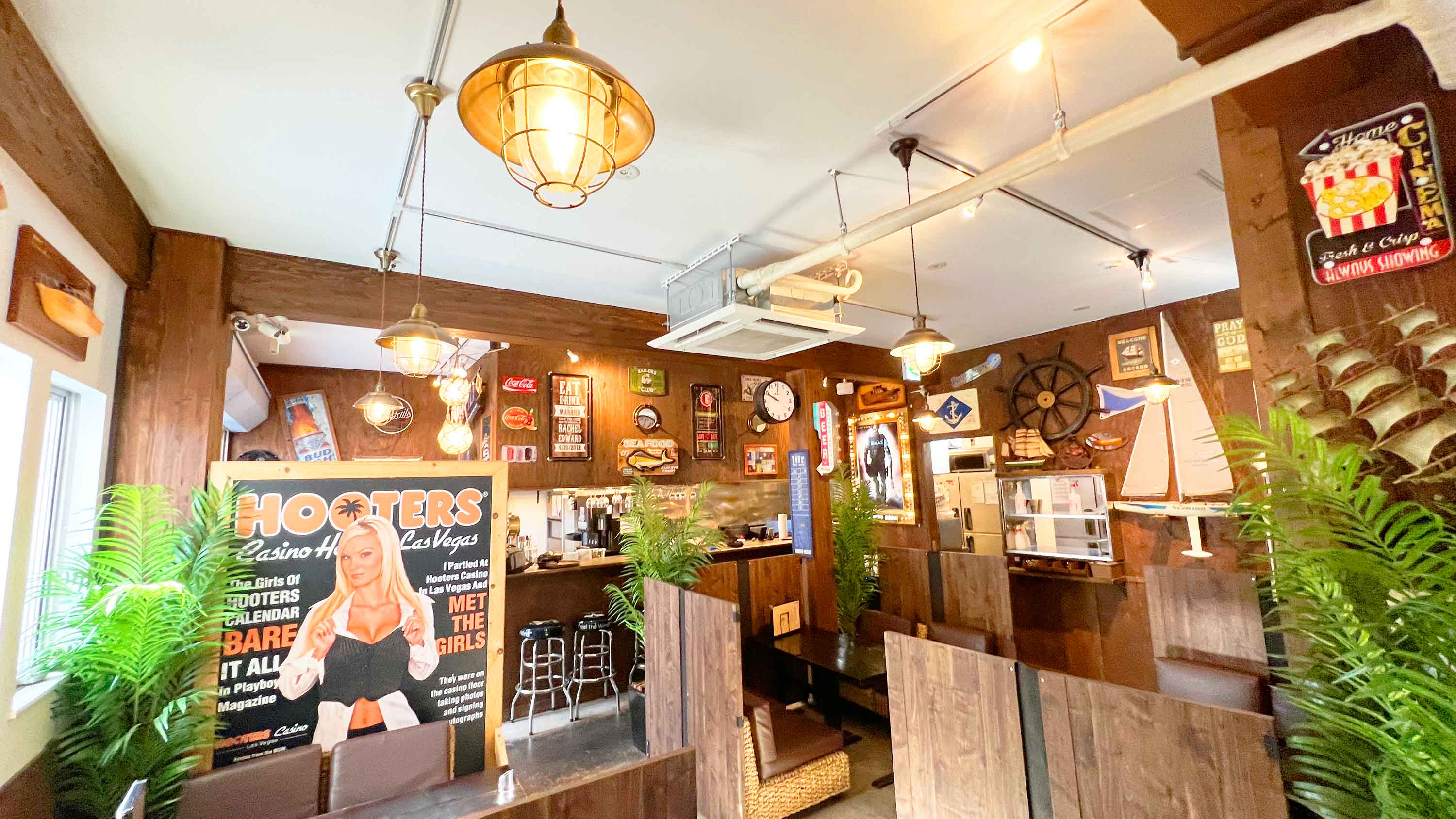 湘南の景色を1階の席から楽しむ｜HAYA 江ノ島店